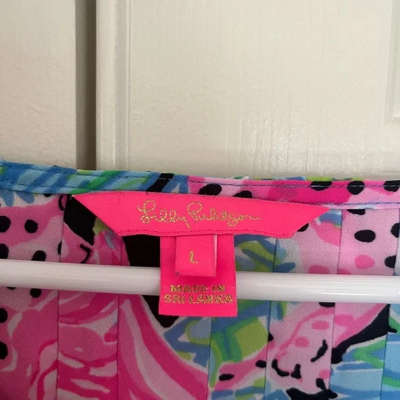 Lilly Pulitzer Vibrant Pink and Blue Leafy Tunic - Picture 2 of 7